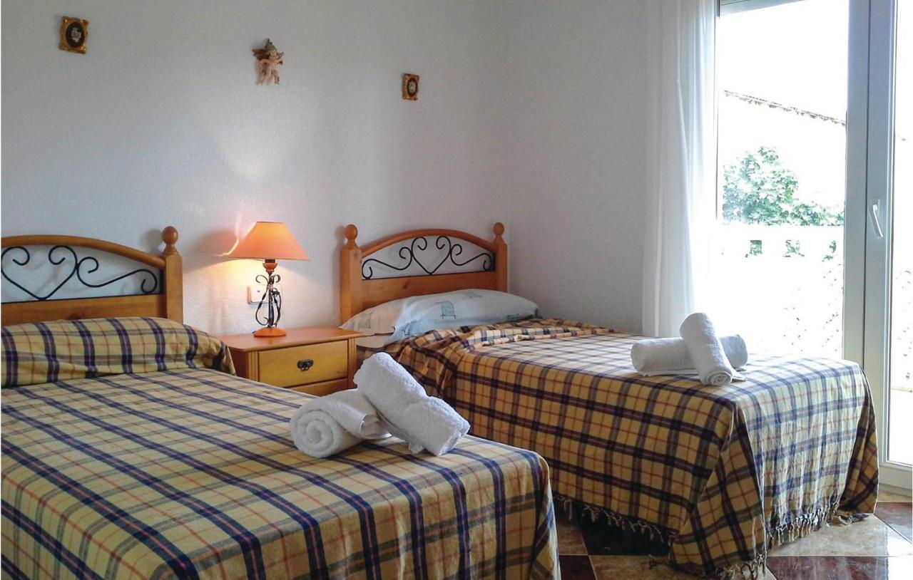 Awesome Home In Portman With Kitchen 외부 사진